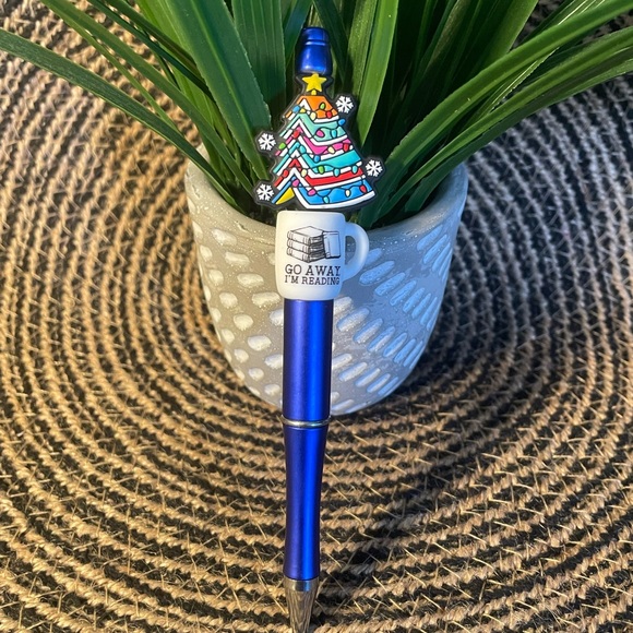 Christmas Beaded Pen - Picture 2 of 2